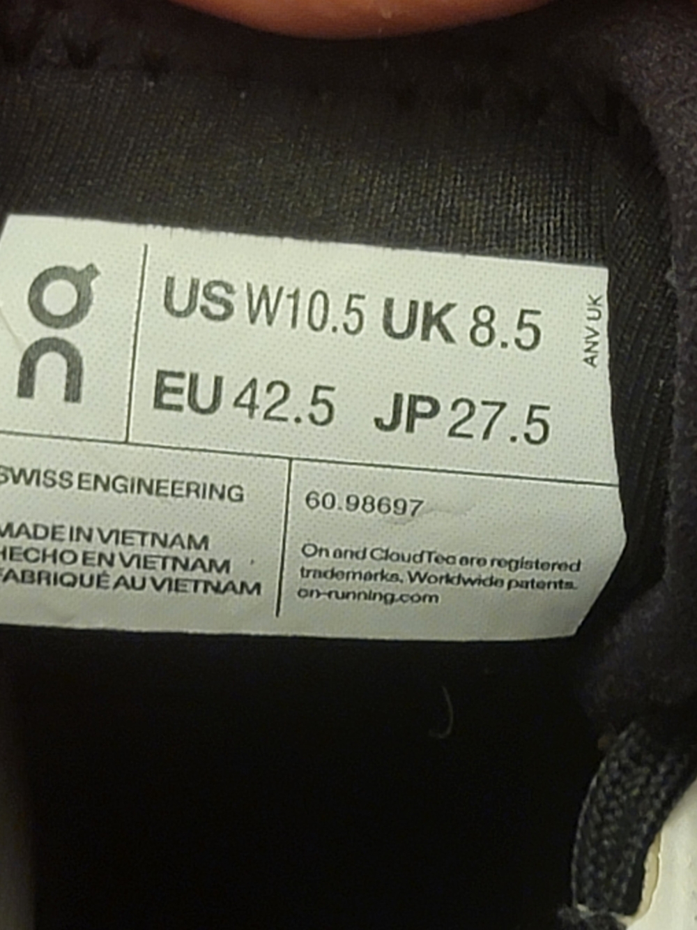On Running Women's White and Black Athletic Shoes - Picture 9 of 9